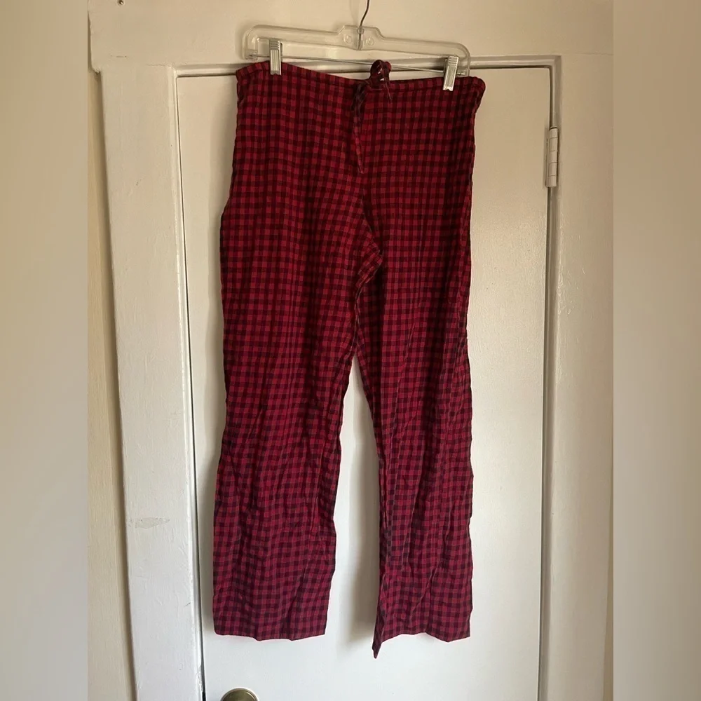 Red‎ and black plaid pajama pants size small